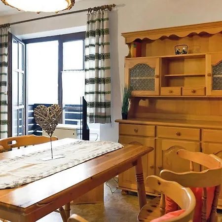 In At 300 M From The Lake Apartment *